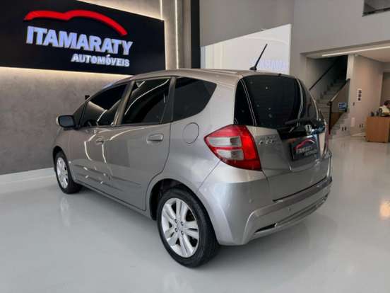 HONDA-FIT-2013