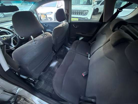 HONDA-FIT-2009