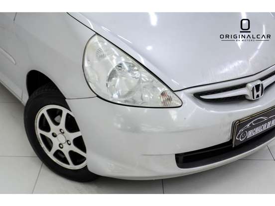 HONDA-FIT-2006