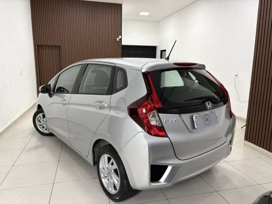HONDA-FIT-2014