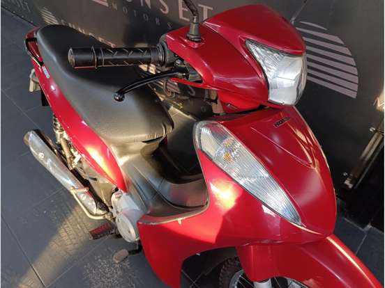 HONDA-BIZ 125 ES-2013