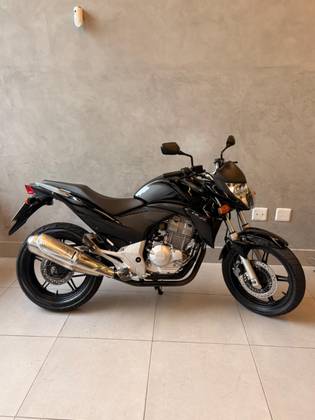 HONDA CB 300R 
