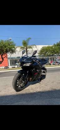 HONDA-CBR 600RR-2011