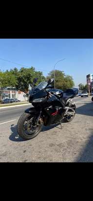 HONDA-CBR 600RR-2011