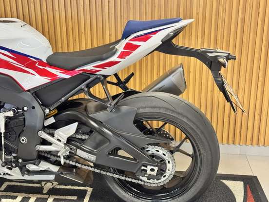 HONDA-CBR 1000RR-R FIREBLADE SP-2023