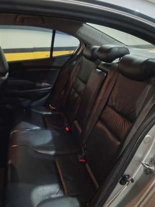 HONDA-CITY-2010