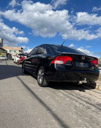 HONDA-CIVIC-2010