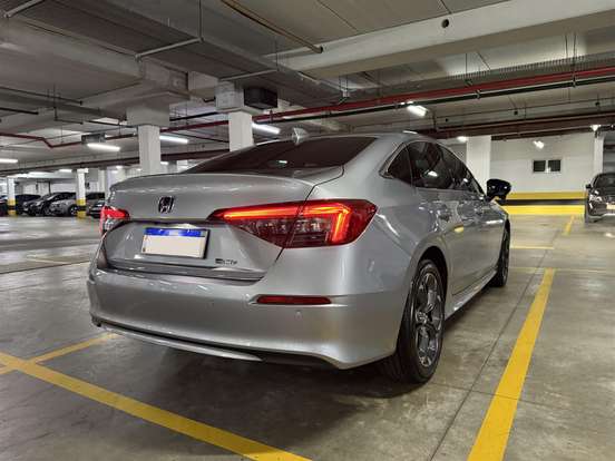 HONDA-CIVIC-2023