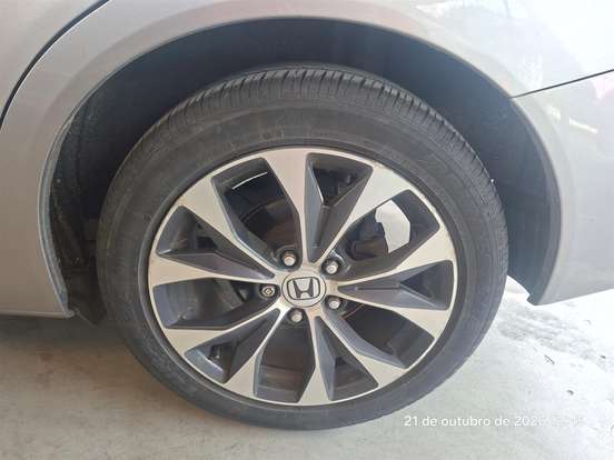 HONDA-CIVIC-2015
