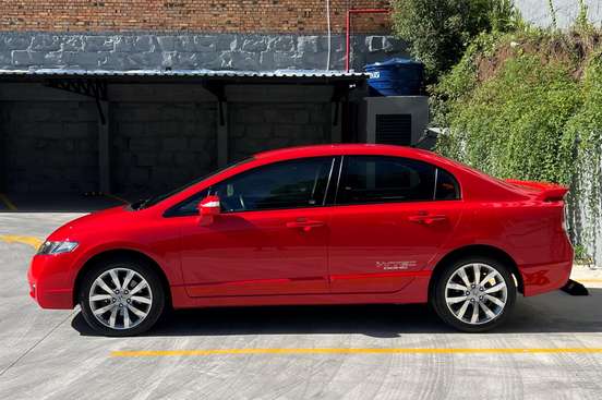HONDA-CIVIC-2010
