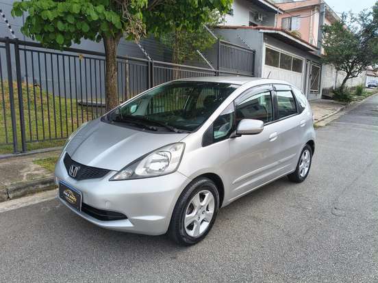 HONDA-FIT-2010