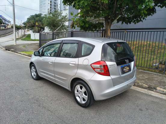 HONDA-FIT-1.4 LX 16V FLEX 4P MANUAL HONDA-FIT-2010