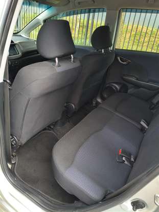 HONDA-FIT-2010