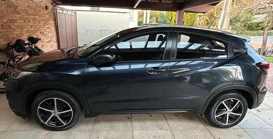 HONDA-HR-V-2021