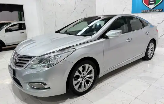 HYUNDAI-AZERA-2011