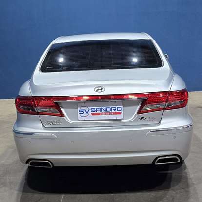 HYUNDAI-AZERA-2010