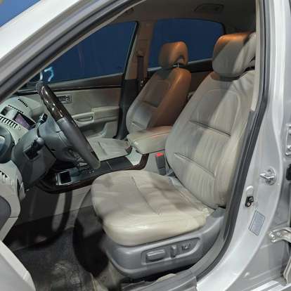 HYUNDAI-AZERA-2010