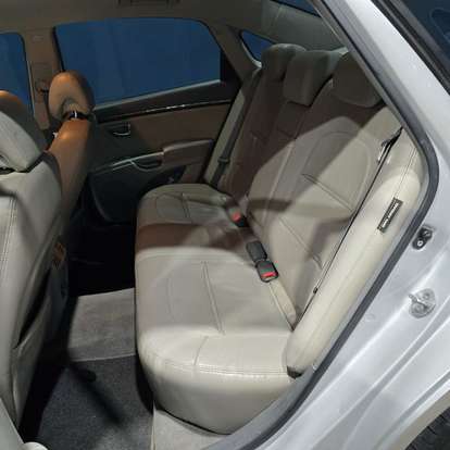 HYUNDAI-AZERA-2010