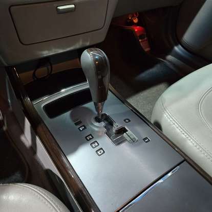 HYUNDAI-AZERA-2010