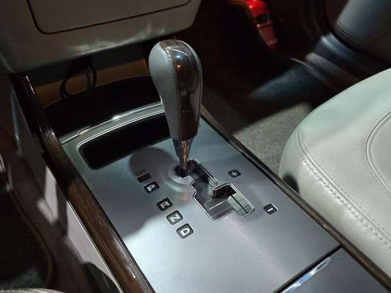 HYUNDAI-AZERA-3.3 MPFI GLS SEDAN V6 24V GASOLINA 4P AUTOMÁTICO HYUNDAI-AZERA-2010