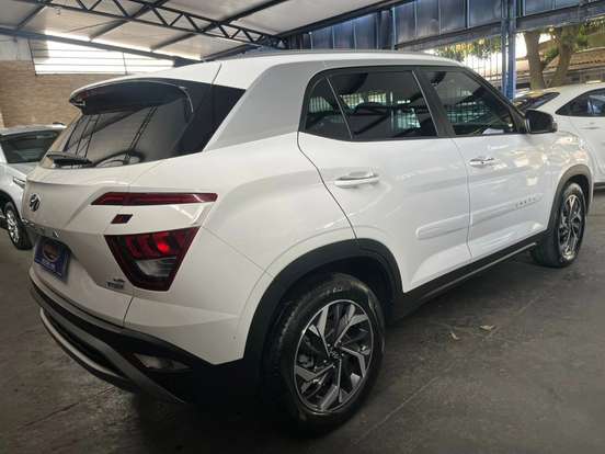 HYUNDAI-CRETA-2023