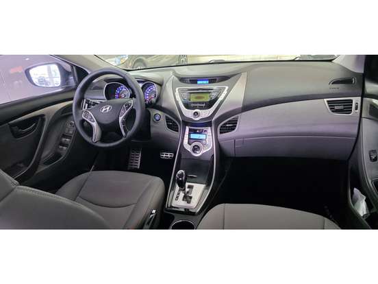 HYUNDAI-ELANTRA-1.8 GLS 16V GASOLINA 4P AUTOMÁTICO HYUNDAI-ELANTRA-2011