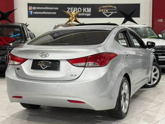 HYUNDAI-ELANTRA-2012