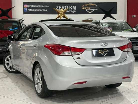 HYUNDAI-ELANTRA-2012