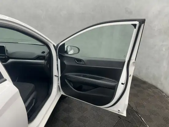 HYUNDAI-HB20-2024