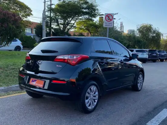 HYUNDAI-HB20-1.0 COMFORT PLUS 12V TURBO FLEX 4P MANUAL HYUNDAI-HB20-2017