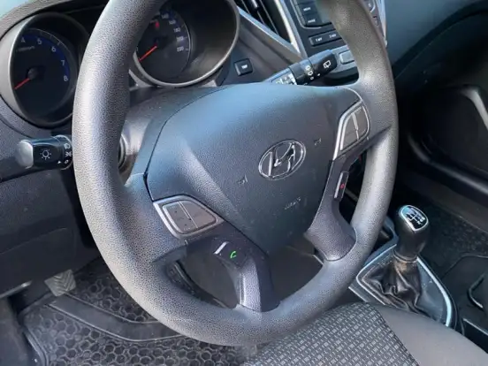 HYUNDAI-HB20-1.0 COMFORT PLUS 12V TURBO FLEX 4P MANUAL HYUNDAI-HB20-2017