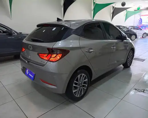 HYUNDAI-HB20-2021