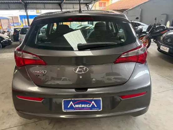 HYUNDAI-HB20-2018