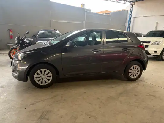 HYUNDAI-HB20-2018