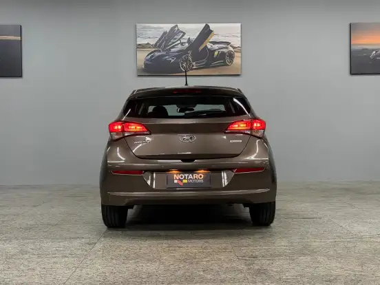 HYUNDAI-HB20-2018