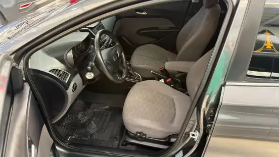HYUNDAI-HB20-2016