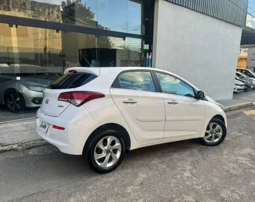 HYUNDAI-HB20-2017