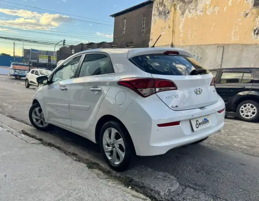 HYUNDAI-HB20-2017