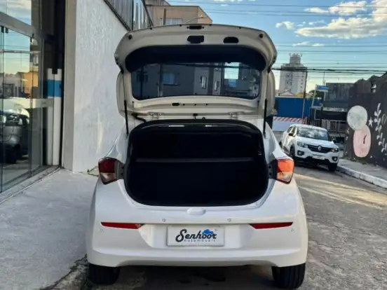 HYUNDAI-HB20-1.6 PREMIUM 16V FLEX 4P AUTOMÁTICO HYUNDAI-HB20-2017