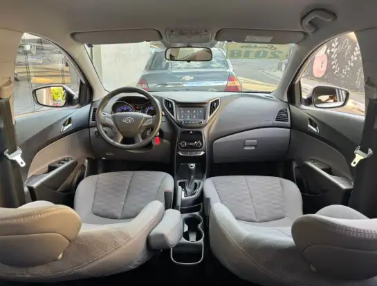 HYUNDAI-HB20-2017