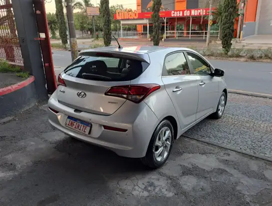 HYUNDAI-HB20-1.6 PREMIUM 16V FLEX 4P AUTOMÁTICO HYUNDAI-HB20-2017