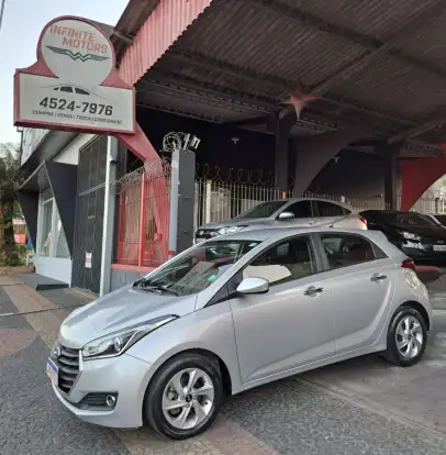 HYUNDAI-HB20-2017