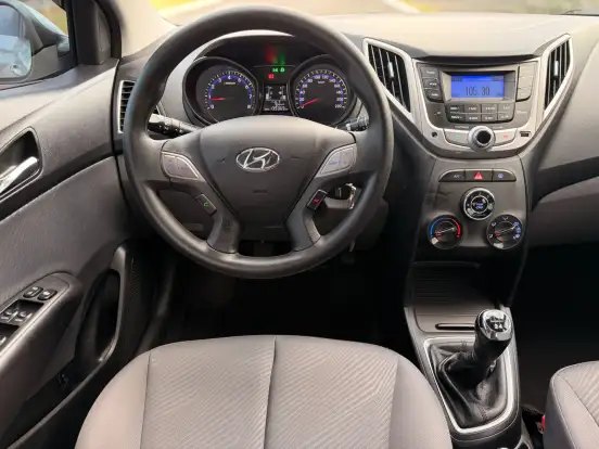 HYUNDAI-HB20-1.6 PREMIUM 16V FLEX 4P MANUAL HYUNDAI-HB20-2014