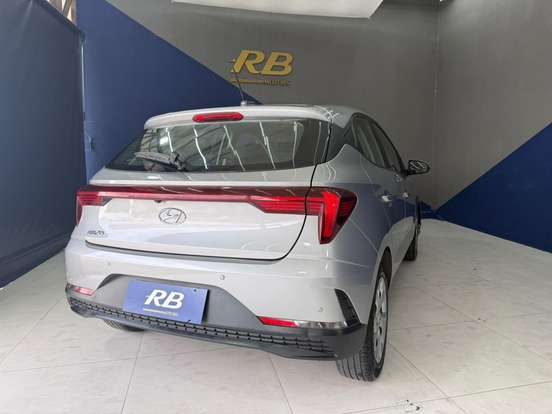 HYUNDAI-HB20-2023