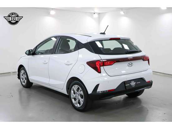 HYUNDAI-HB20-2023