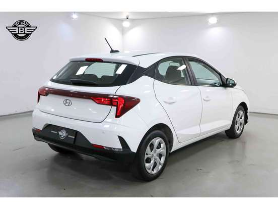 HYUNDAI-HB20-2023