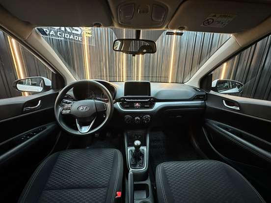HYUNDAI-HB20-2022