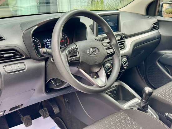 HYUNDAI-HB20-2023
