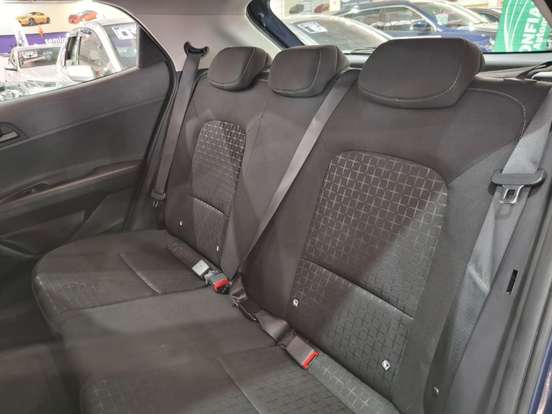 HYUNDAI-HB20-2025