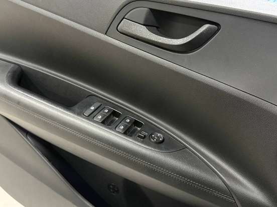HYUNDAI-HB20-2025